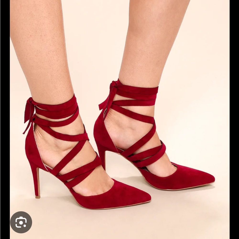 Lulus Kennedy Heels in Burgundy Size 8